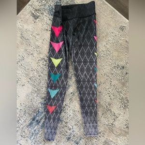 Onzie Geometric Leggings